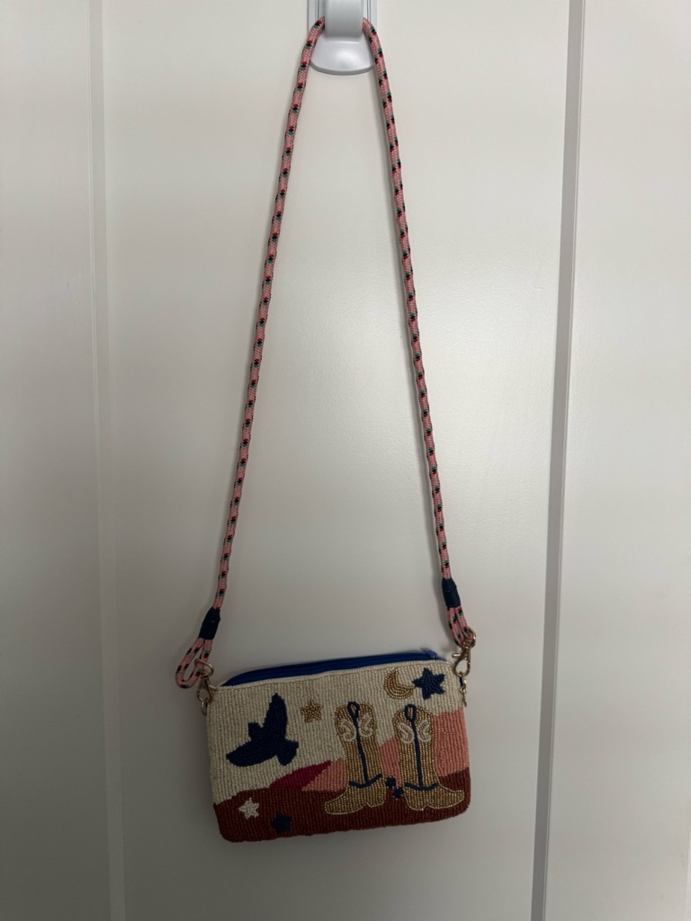 Beaded Desert Motif Wristlet Clutch in Cream, Navy & Tan - Picture 2 of 4